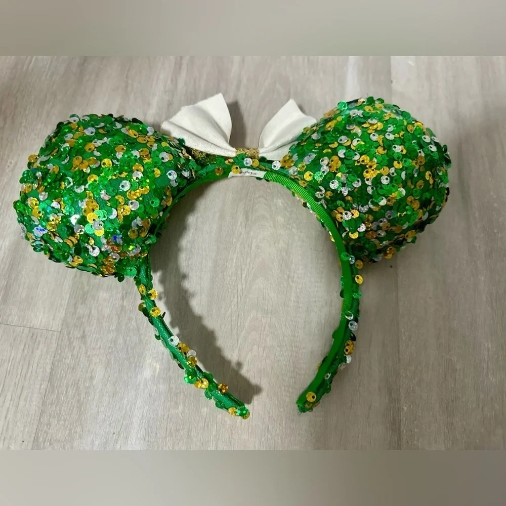 Disney Parks Green Sequin Minnie Mouse Ears Gold Bow Holiday Disney Park